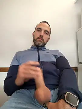 leon3875 online show from 12-05-25, 03:30