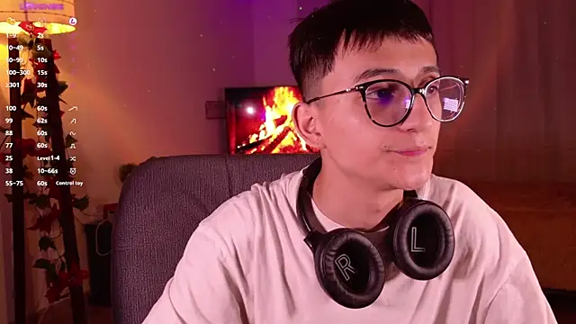 Mr evan1 online show from 12-14-24, 03:15