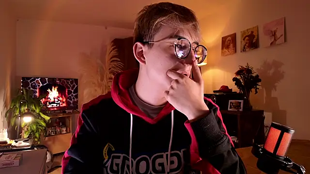 Mr evan1 online show from 09-30-25, 04:34