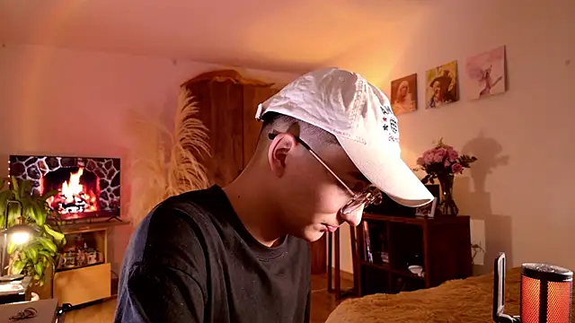 Mr evan1 online show from 10-04-25, 01:31