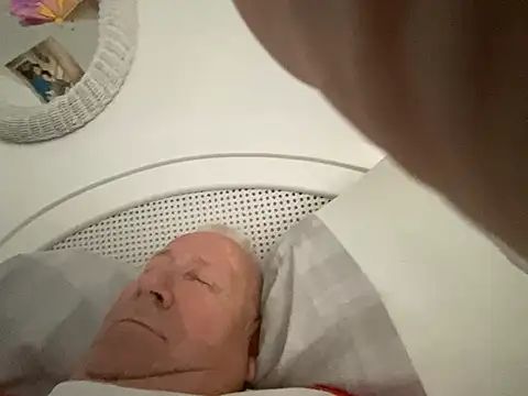 Bossinmidd12 online show from 02-21-25, 10:17