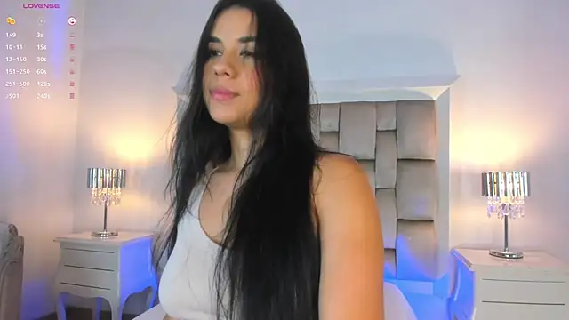 Mara Betancurt online show from 01-11-25, 03:02