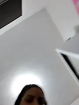 Bella Anjoss online show from 02-01-25, 02:05