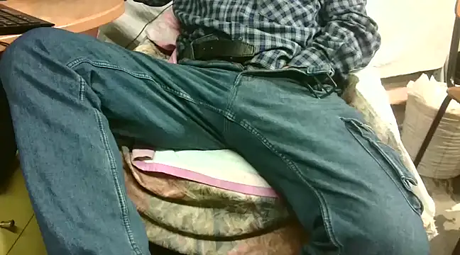 Giulio35 Pika online show from 02-16-25, 05:59