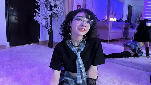 Snapshot of zephirahabney chatting on 03-03-25, 02:26 zephirahabney online show from 03-03-25, 02:26