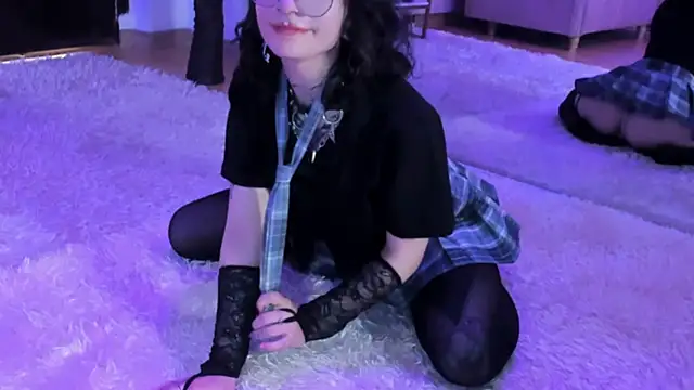 Snapshot of zephirahabney chatting on 03-03-25, 08:43 zephirahabney online show from 03-03-25, 08:43