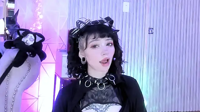 Snapshot of zephirahabney chatting on 10-10-25, 02:49 zephirahabney online show from 10-10-25, 02:49