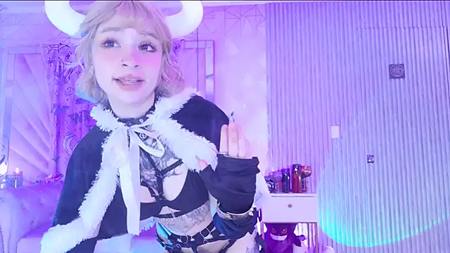 Snapshot of zephirahabney chatting on 12-13-25, 07:53 zephirahabney online show from 12-13-25, 07:53