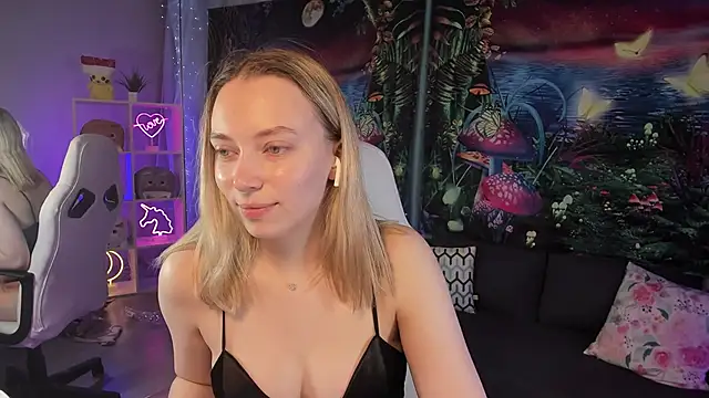 TiffanyBatson online show from 02-06-25, 07:35