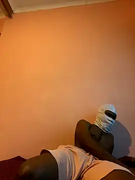 Snapshot of unknownpstar chatting on 11-09-25, 08:34 unknownpstar online show from 11-09-25, 08:34