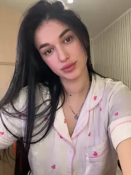 Julietta a online show from 01-21-25, 03:32