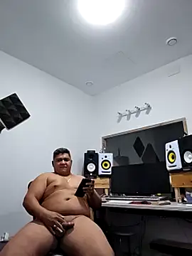 Snapshot of gordito_xx chatting on 12-24-24, 01:39 gordito xx online show from 12-24-24, 01:39