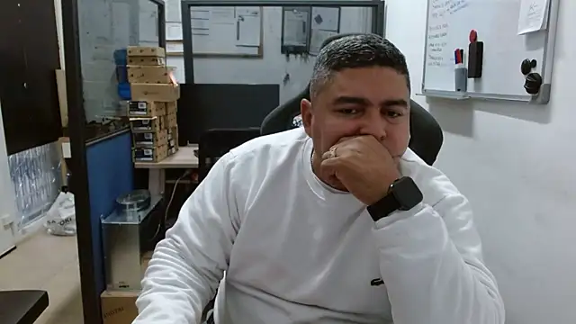 Snapshot of gordito_xx chatting on 02-20-25, 04:46 gordito xx online show from 02-20-25, 04:46