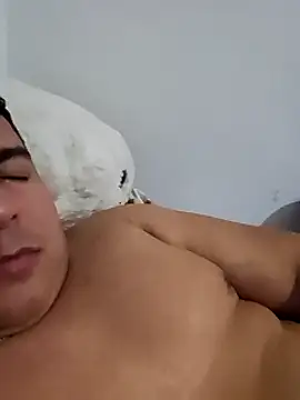 Snapshot of gordito_xx chatting on 02-27-25, 11:04 gordito xx online show from 02-27-25, 11:04