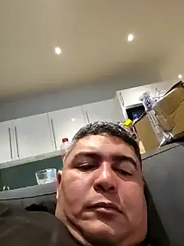 Snapshot of gordito_xx chatting on 03-08-25, 02:40 gordito xx online show from 03-08-25, 02:40