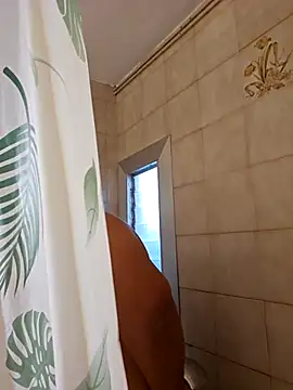 Snapshot of gordito_xx chatting on 10-11-25, 10:14 gordito xx online show from 10-11-25, 10:14