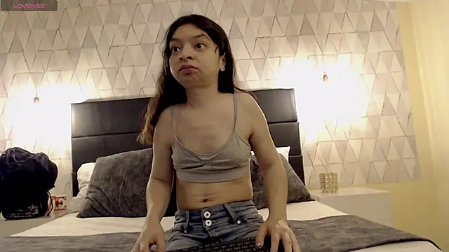 CharlotteMuller online show from 03-20-25, 06:20