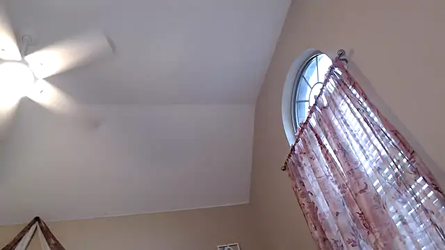 Snapshot of TheAsianFantasy chatting on 12-01-24, 11:14 TheAsianFantasy online show from 12-01-24, 11:14