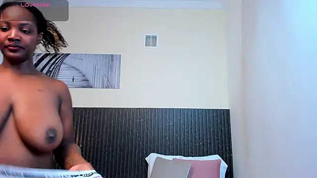 chanel brunette online show from 03-11-25, 06:41