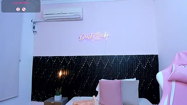 chanel brunette online show from 03-20-25, 07:35