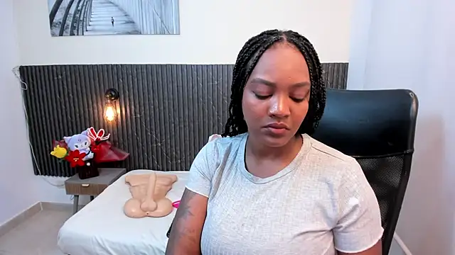 chanel brunette online show from 03-05-26, 12:23