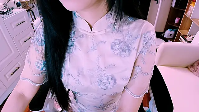 Lee Mi online show from 02-17-26, 03:51