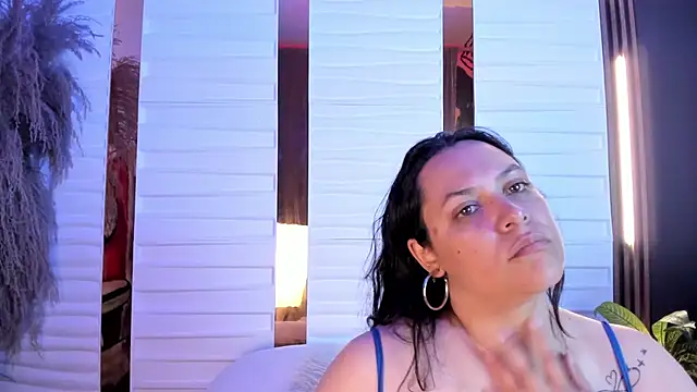 Biiancacox online show from 10-15-25, 02:55