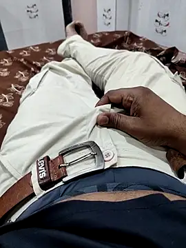 HunterBoy27ForMilf online show from 04-30-26, 06:20