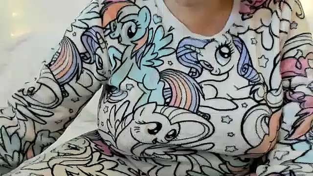 Snapshot of IsraeliMilf chatting on 02-25-25, 07:42 IsraeliMilf online show from 02-25-25, 07:42