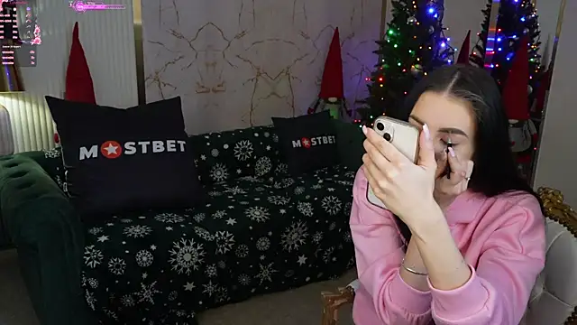 Tina Breeze online show from 12-20-24, 07:44