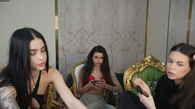 Tina Breeze online show from 03-11-25, 08:20