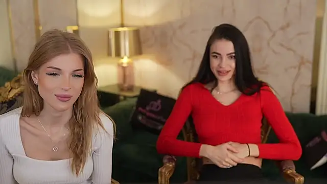 Tina Breeze online show from 10-23-25, 07:40