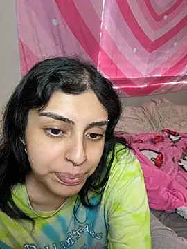 ThickerThanYoBitch online show from 11-15-25, 03:08