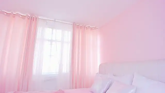 Snapshot of camila__joy chatting on 12-14-24, 07:03 camila joy online show from 12-14-24, 07:03