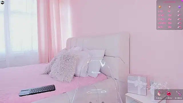 Snapshot of camila__joy chatting on 02-21-25, 06:04 camila joy online show from 02-21-25, 06:04