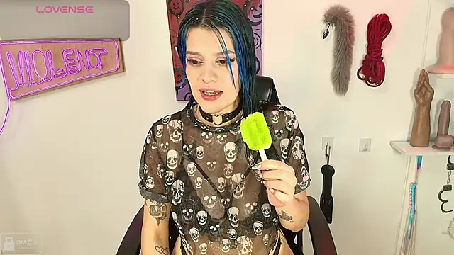 Snapshot of Violet-Queen chatting on 03-02-25, 11:20 Violet-Queen online show from 03-02-25, 11:20