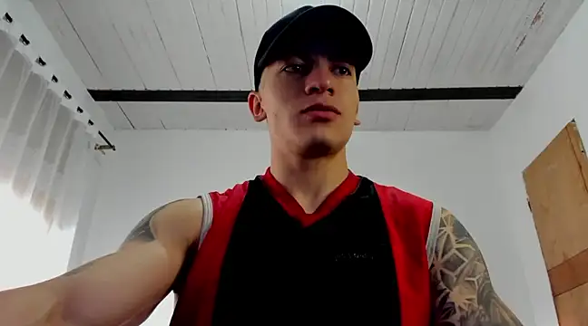 Snapshot of aquiles_51 chatting on 12-02-24, 10:01 aquiles 51 online show from 12-02-24, 10:01