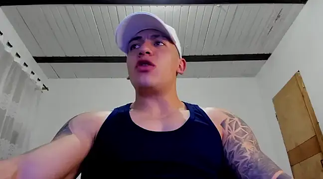 Snapshot of aquiles_51 chatting on 12-24-24, 12:22 aquiles 51 online show from 12-24-24, 12:22