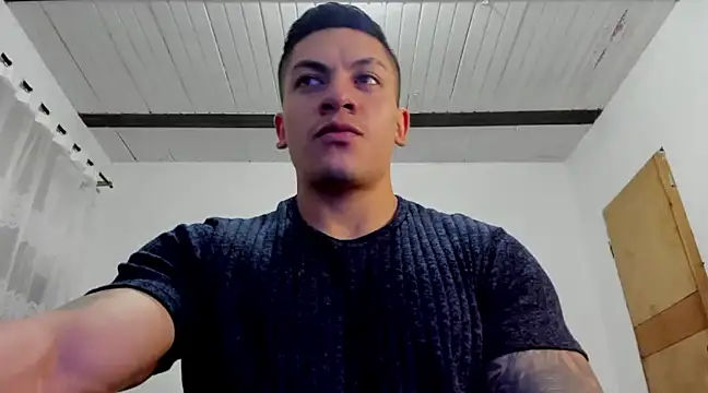 Snapshot of aquiles_51 chatting on 12-28-24, 11:48 aquiles 51 online show from 12-28-24, 11:48