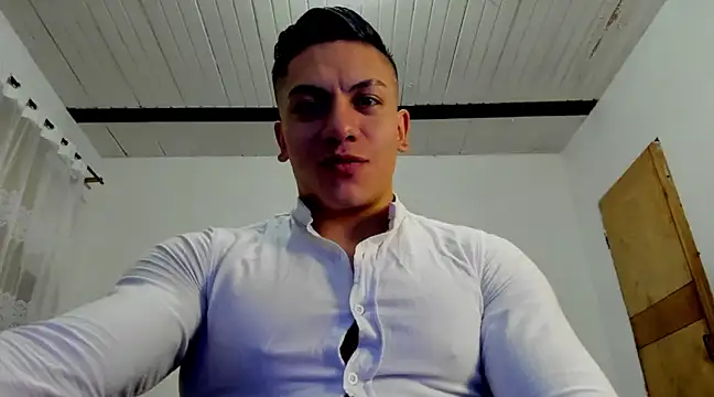 Snapshot of aquiles_51 chatting on 01-03-25, 11:12 aquiles 51 online show from 01-03-25, 11:12