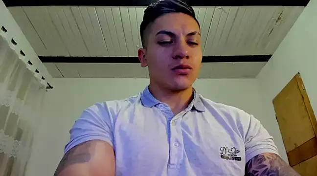 Snapshot of aquiles_51 chatting on 01-11-25, 11:56 aquiles 51 online show from 01-11-25, 11:56