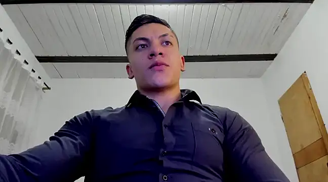 Snapshot of aquiles_51 chatting on 01-15-25, 11:19 aquiles 51 online show from 01-15-25, 11:19