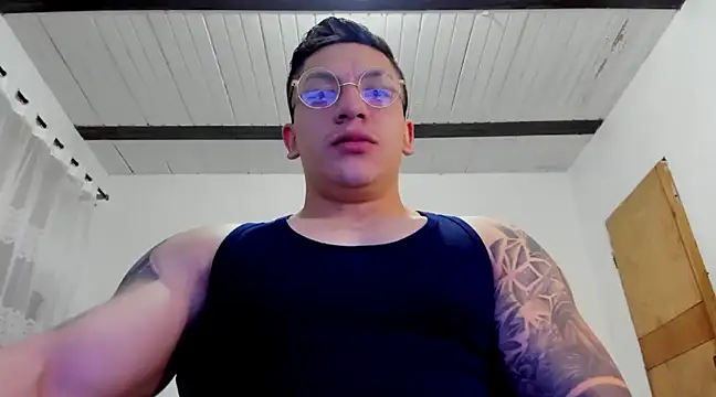 Snapshot of aquiles_51 chatting on 01-19-25, 12:17 aquiles 51 online show from 01-19-25, 12:17