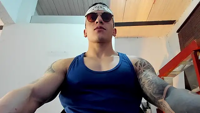 Snapshot of aquiles_51 chatting on 09-11-25, 09:37 aquiles 51 online show from 09-11-25, 09:37