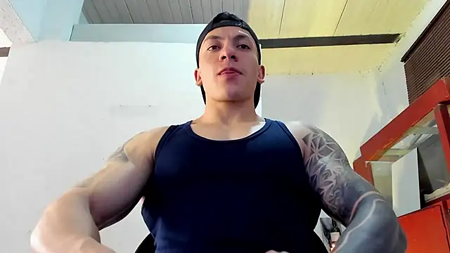 Snapshot of aquiles_51 chatting on 09-16-25, 07:59 aquiles 51 online show from 09-16-25, 07:59