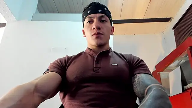 Snapshot of aquiles_51 chatting on 09-23-25, 08:12 aquiles 51 online show from 09-23-25, 08:12