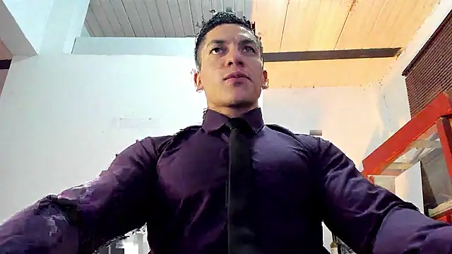 Snapshot of aquiles_51 chatting on 10-08-25, 08:28 aquiles 51 online show from 10-08-25, 08:28