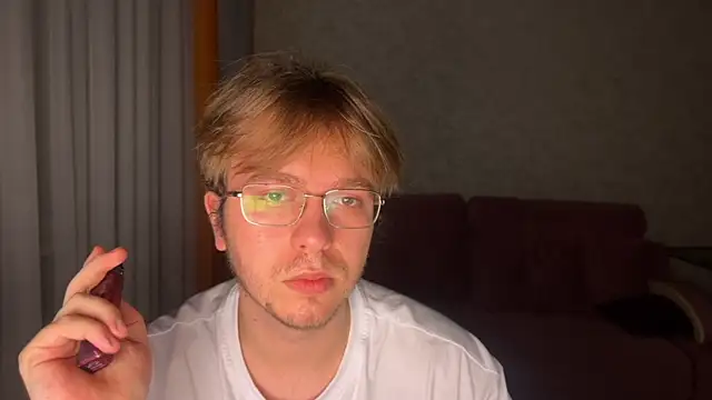 kiopiggy online show from 12-02-25, 07:53