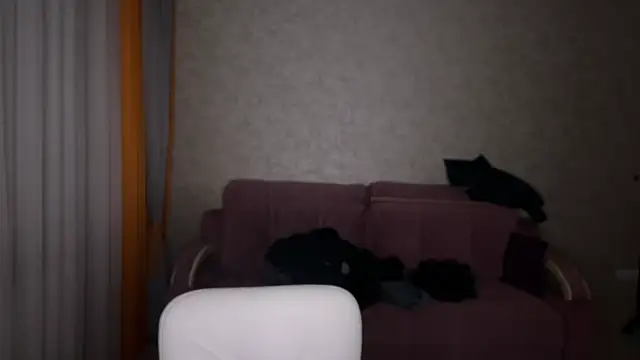 kiopiggy online show from 12-19-25, 05:31