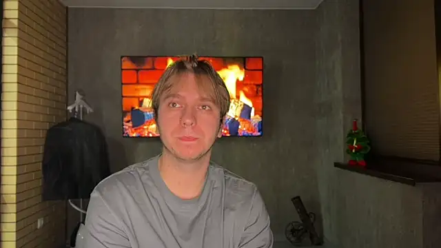 kiopiggy online show from 12-20-25, 03:30